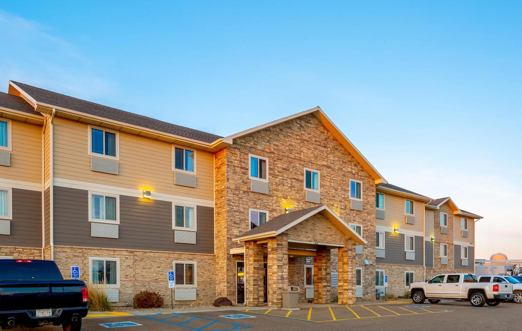 My Place Hotel-Dickinson, Nd Bagian luar foto