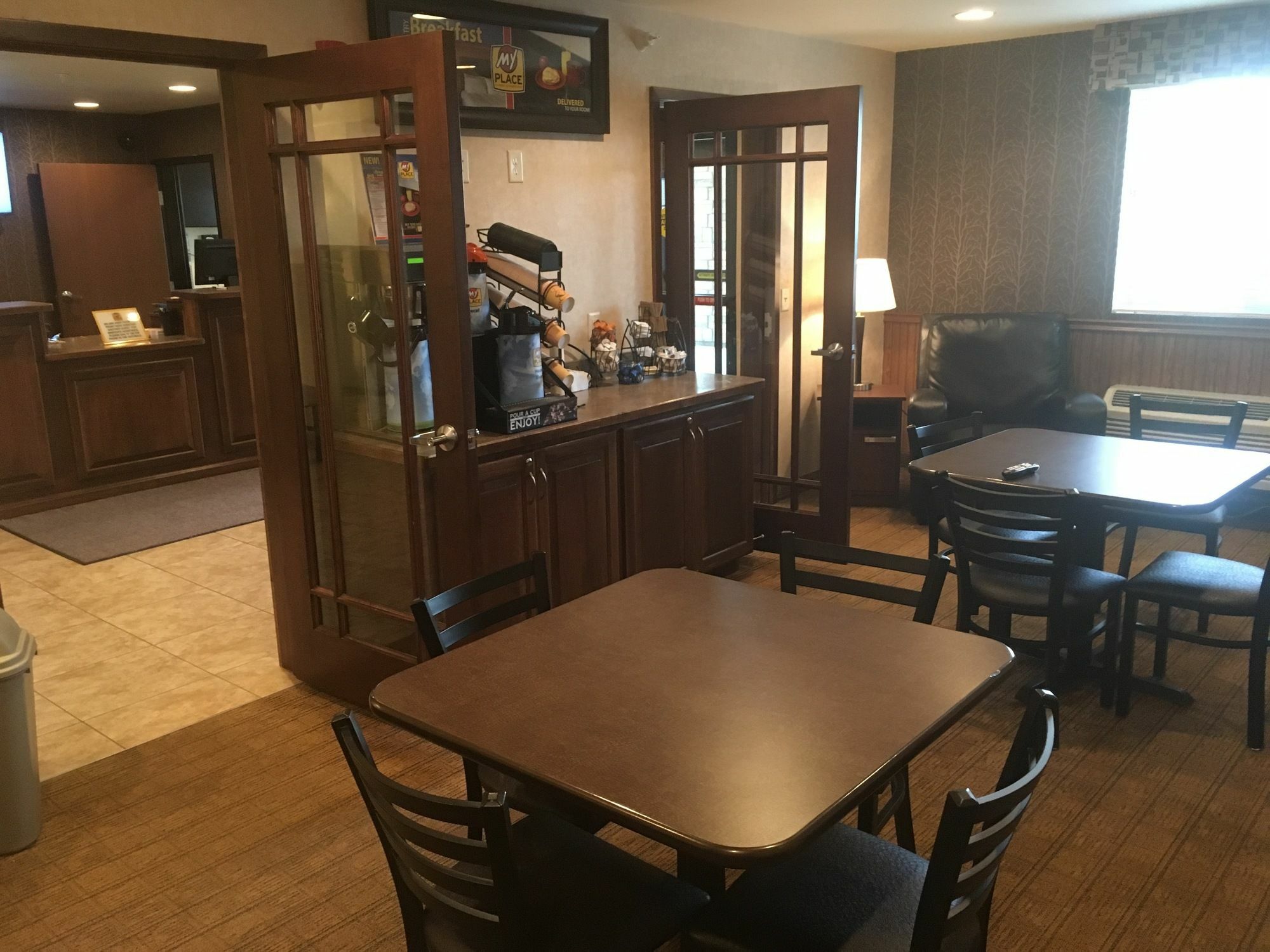 My Place Hotel-Dickinson, Nd Bagian luar foto