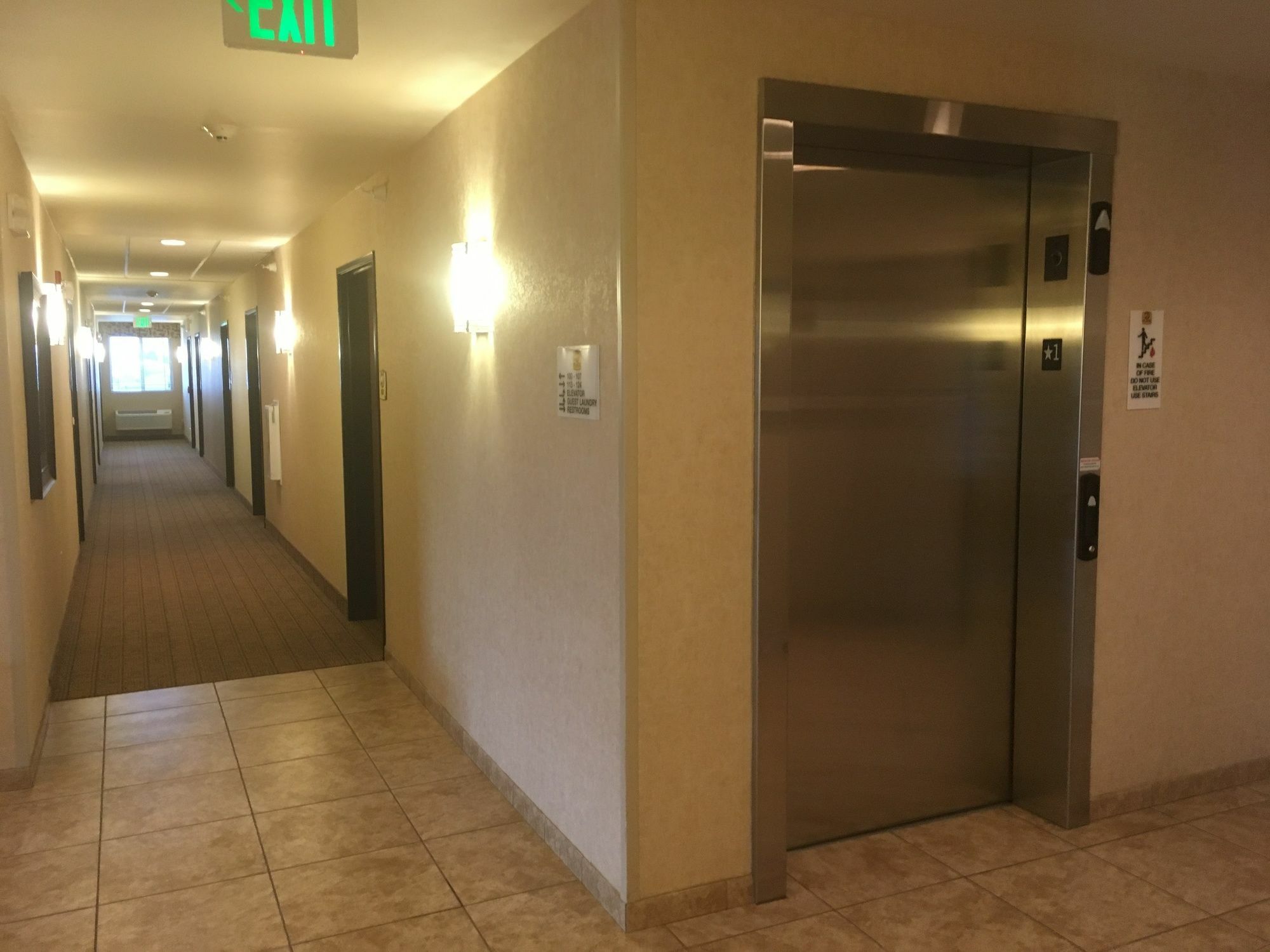 My Place Hotel-Dickinson, Nd Bagian luar foto